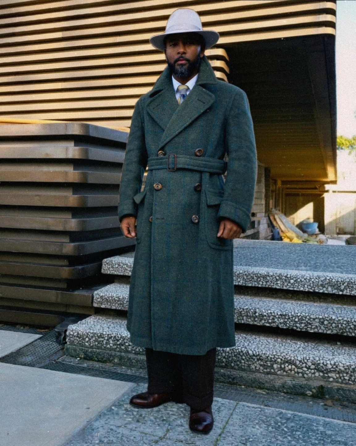 Изящное мужское пальто, цельно – обзор и цена Men Formal Wear With Coat